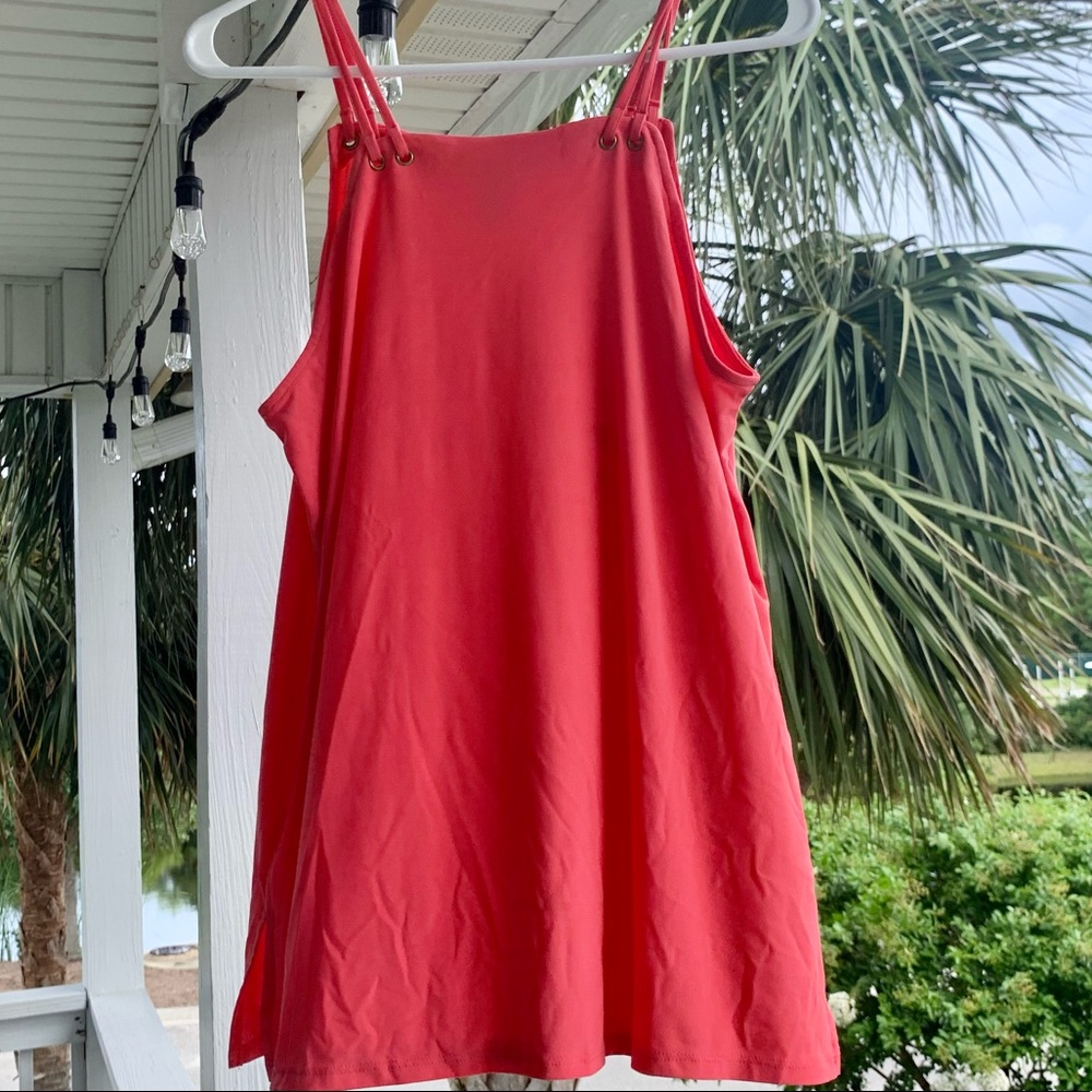 Gently Worn White House Black Market Top